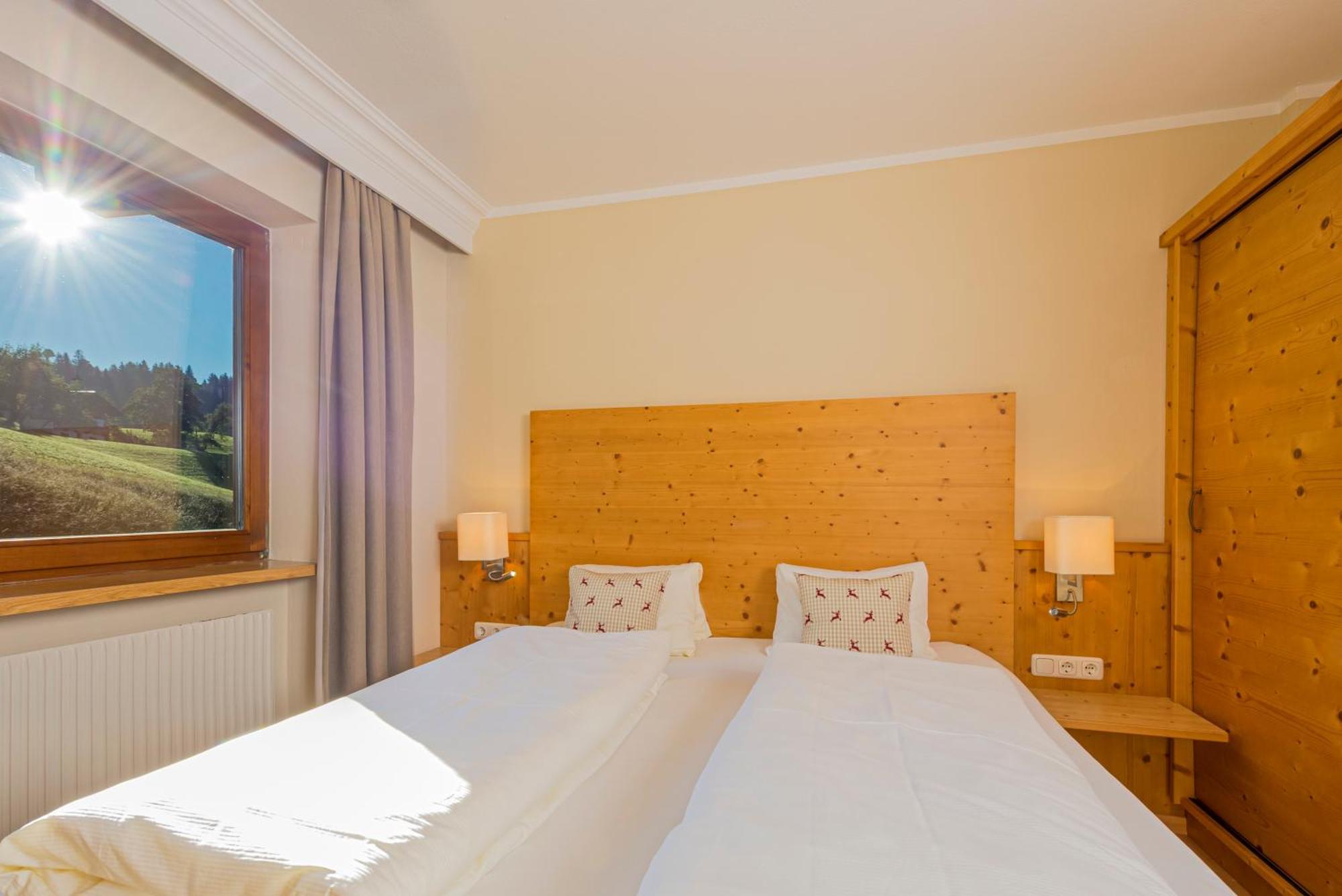 Apartments Tirolerhaus Kossen Room photo